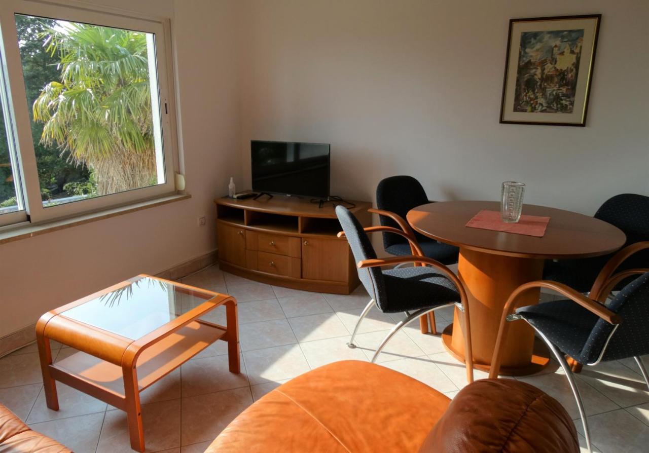 Apartman Crikvenica 30214 - Zulich Exteriör bild